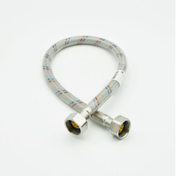 Гибкая подводка для воды с полимерным покрытием 1/2 РВ Аквалайн