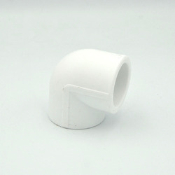 Колено 90° полипропиленовое белое РосТурПласт